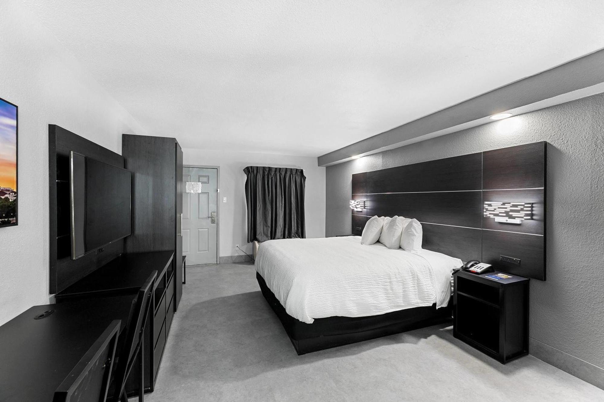 Deluxe Near Lackland Afb San Antonio