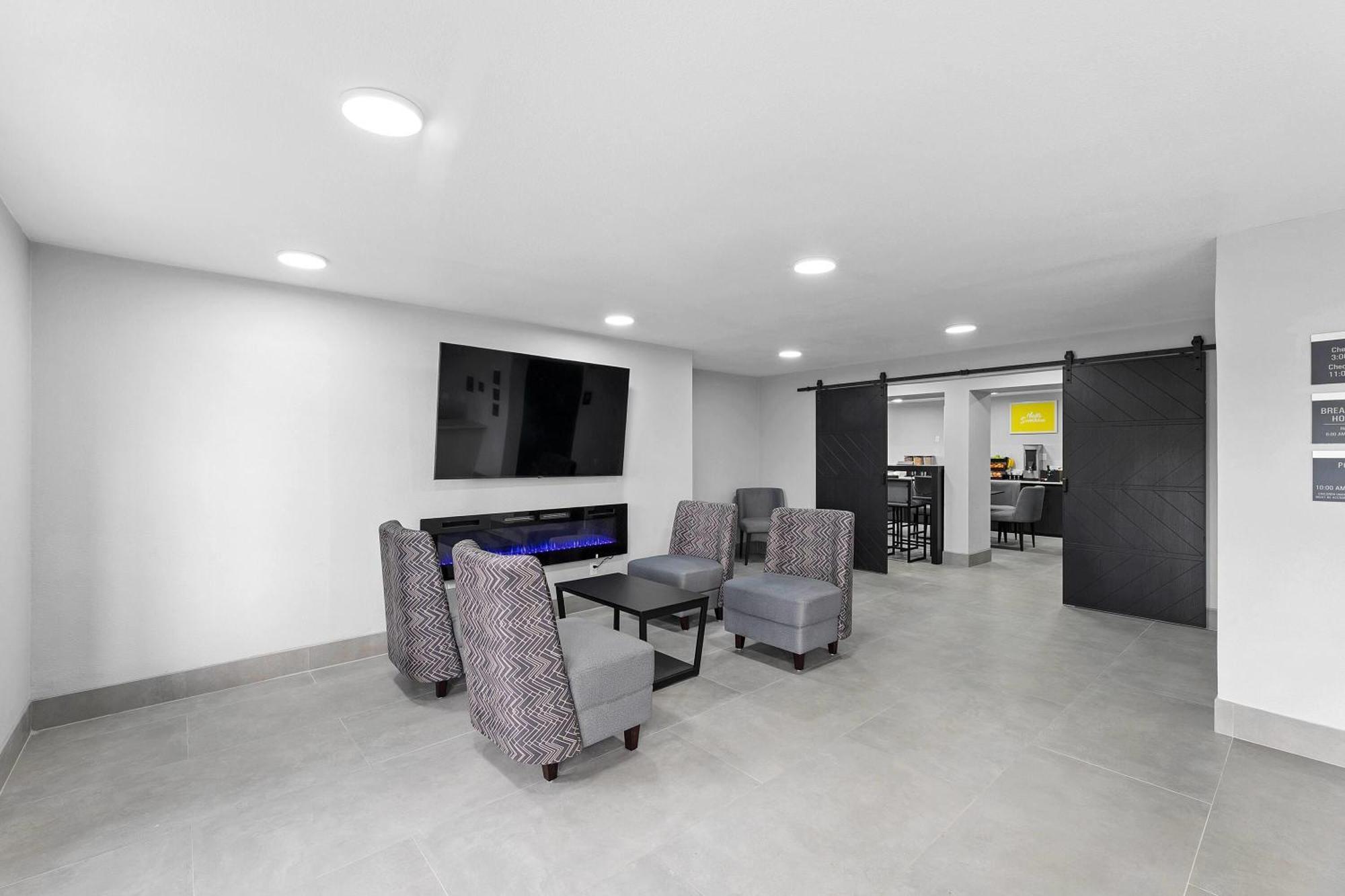 Hotel Deluxe Near Lackland Afb San Antonio