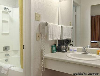 Baymont By Wyndham San Antonio Near Lackland Afb * San Antonio
